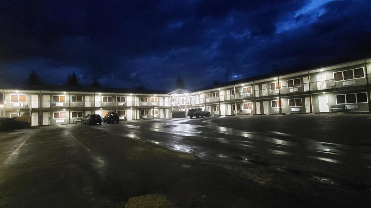 Shoreside Inn & Suites Wabamun Exterior foto